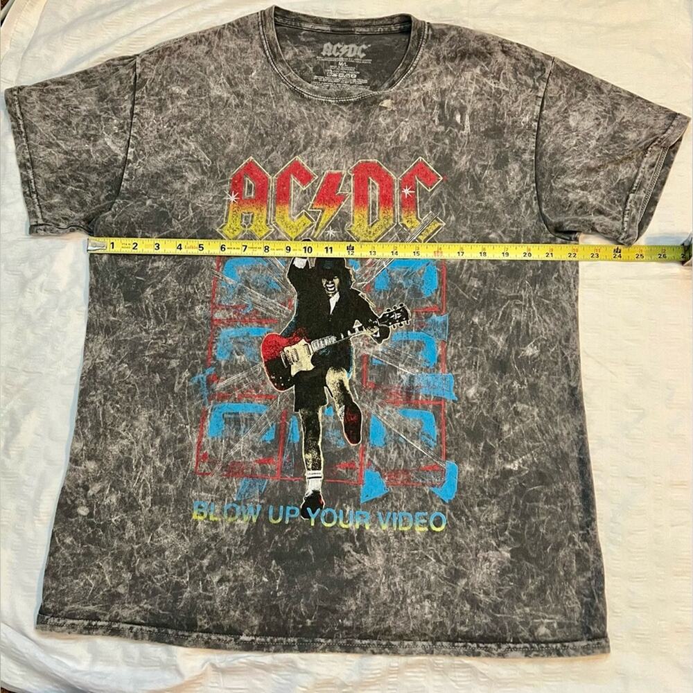 AC/DC Tee - Picture 4 of 9